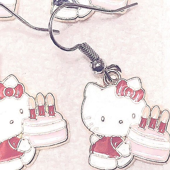 Hello Kitty Birthday Dangle Earrings Cat Cake stainless steel Ear wires NEW - Picture 5 of 13